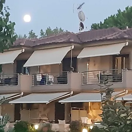 Chasapis Luxury & Vourvourou