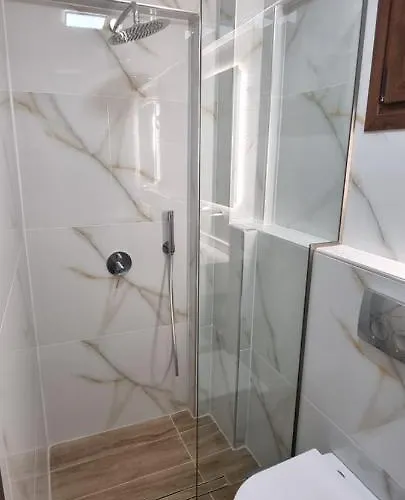 アパート Chasapis Luxury &