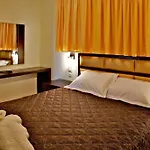 Chasapis Luxury &
