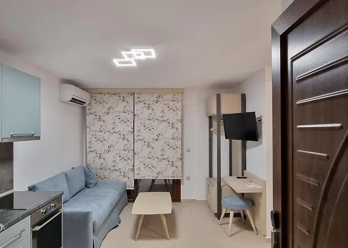 Chasapis Luxury & Vourvourou