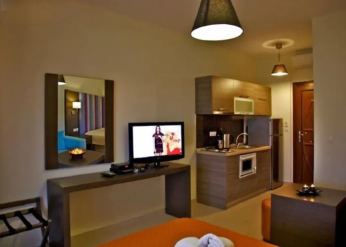 Chasapis Luxury & Vourvourou