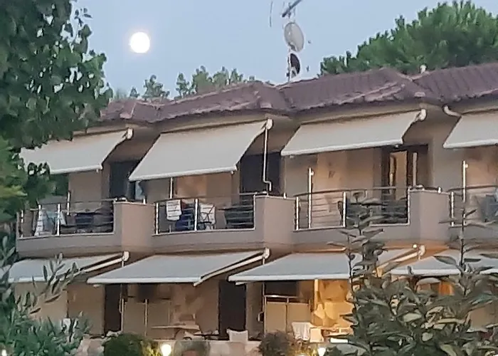 Chasapis Luxury & Vourvourou